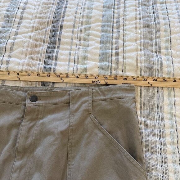 VTG Nike Khaki Tan Baggy Y2K Hip Hop Skater Streetwear Pocket Shorts Mens sz 42 - Picture 8 of 10